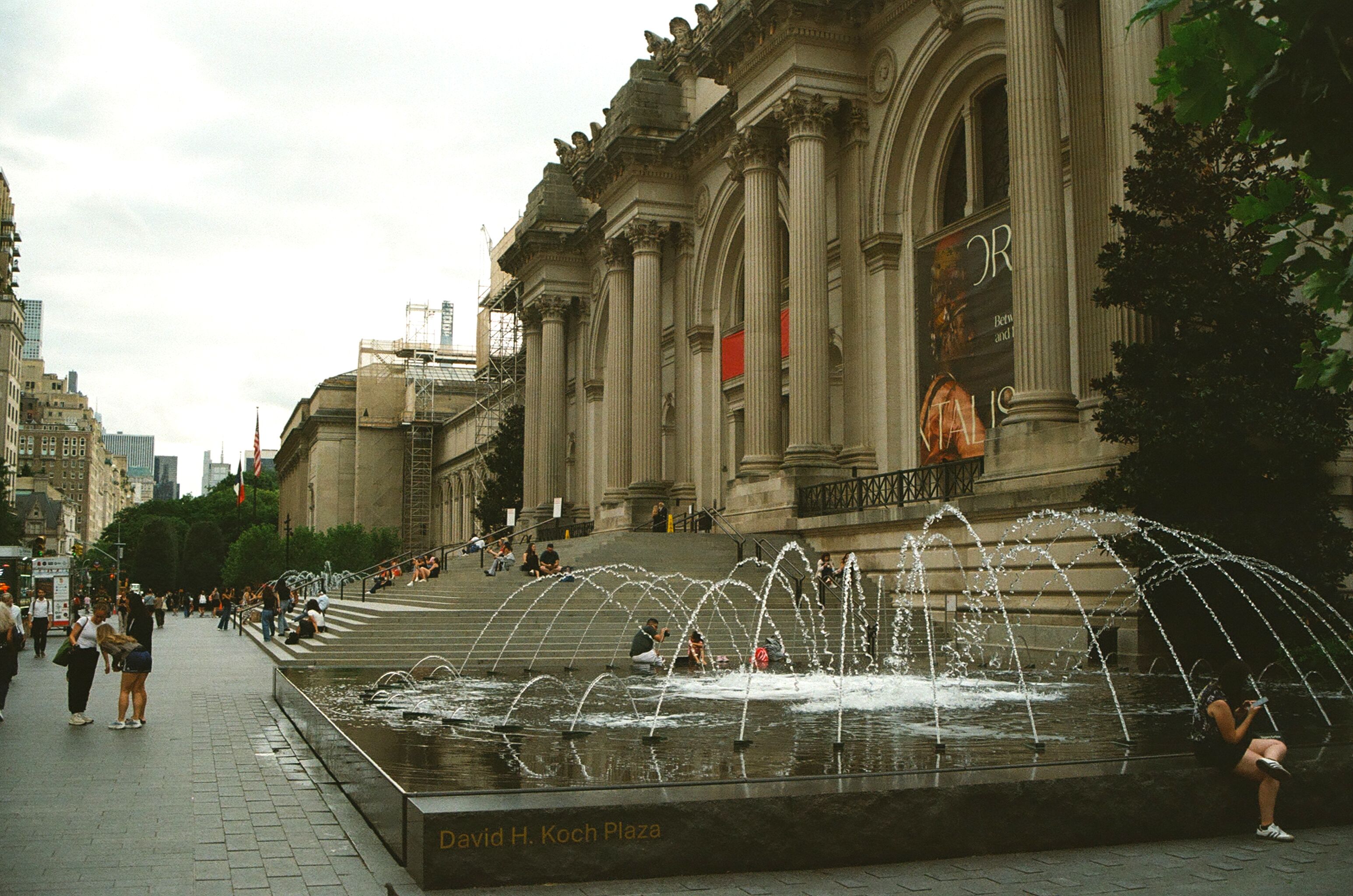 The Metropolitan Museum of Art and its fountains